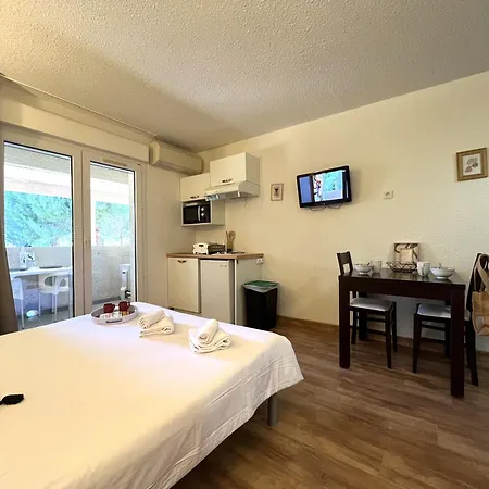 Apartment St Florent Cosy Climatise Avec Piscine