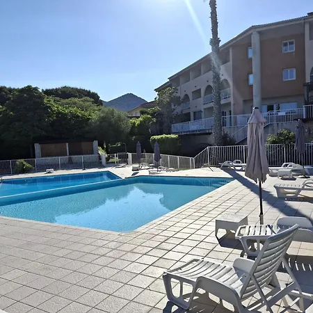 St Florent Cosy Climatise Avec Piscine
